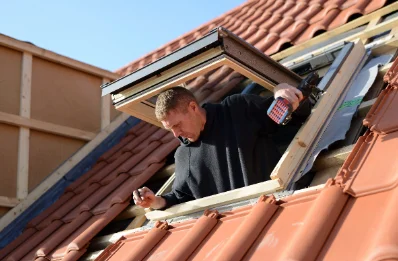 Pose de fenêtres de toit Velux à Béon